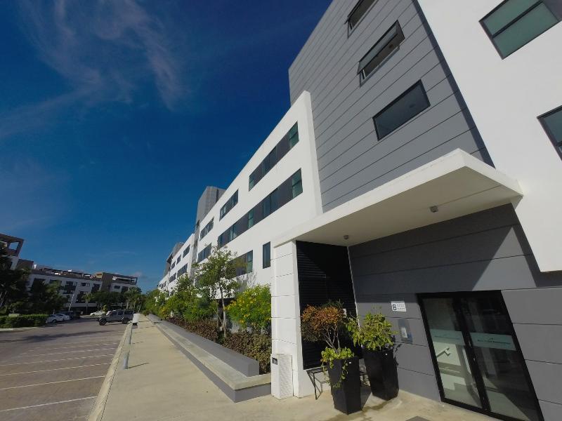 Nick Price Residences Hotel